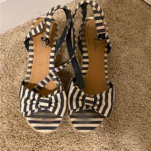 Women’s blue and white striped wedges